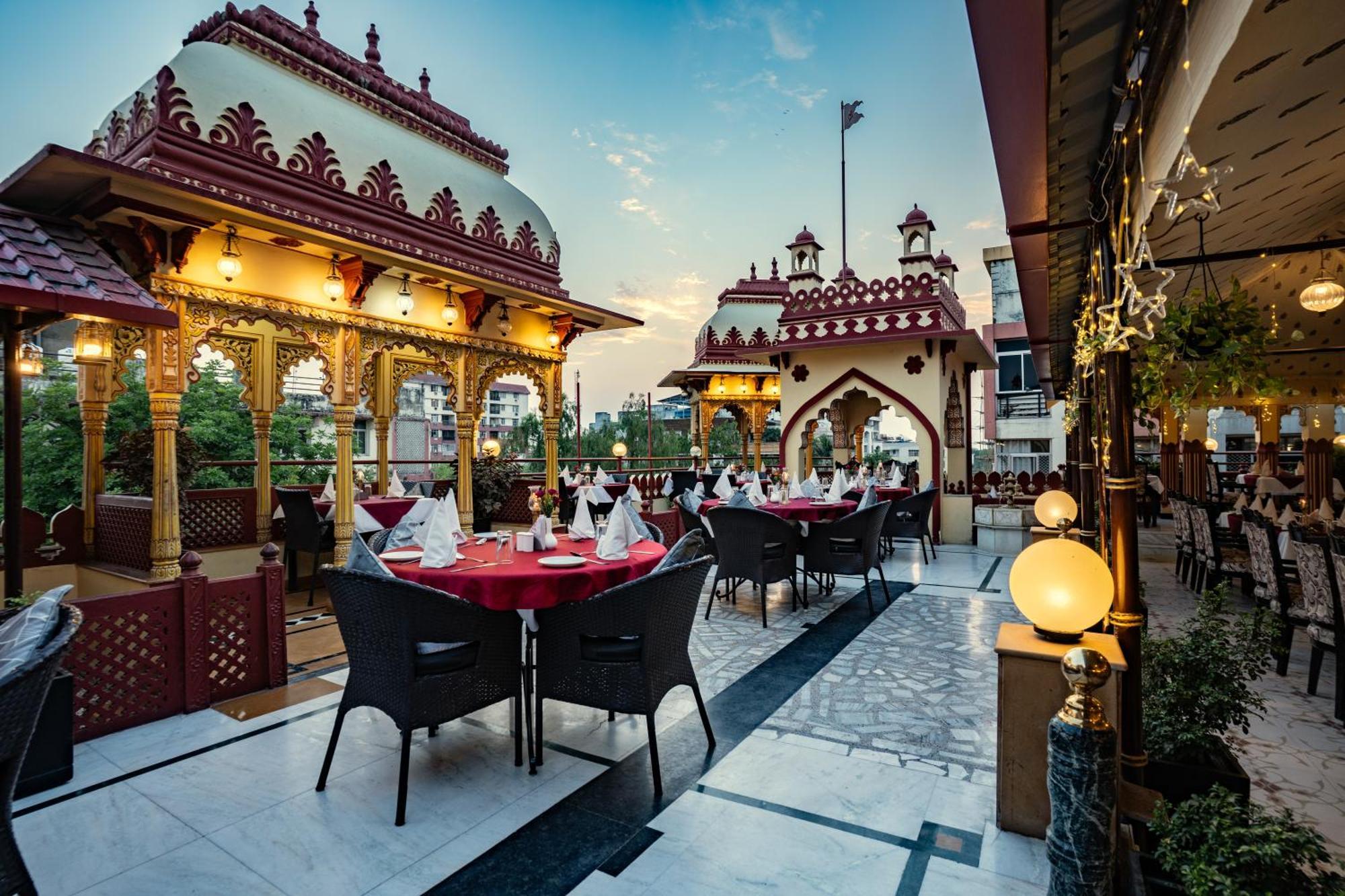 Umaid Bhawan - A Heritage Style Boutique Hotel Jaipur Exteriör bild