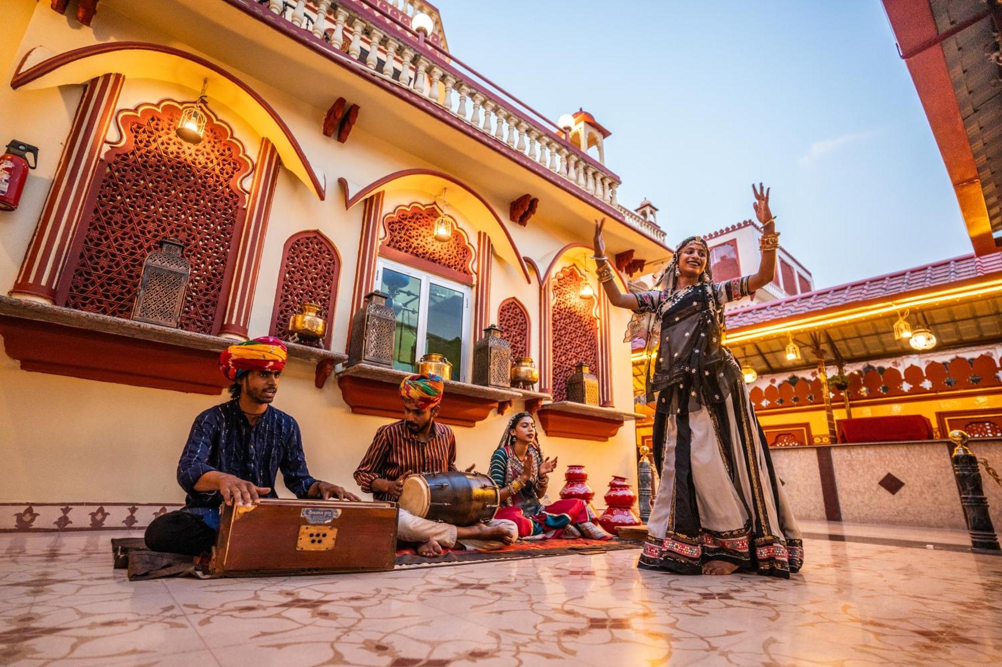 Umaid Bhawan - A Heritage Style Boutique Hotel Jaipur Exteriör bild