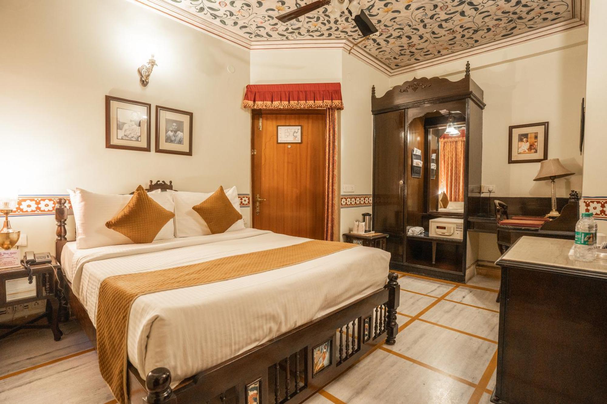 Umaid Bhawan - A Heritage Style Boutique Hotel Jaipur Exteriör bild